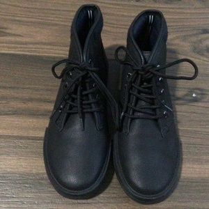 Nautica High tops NWOT